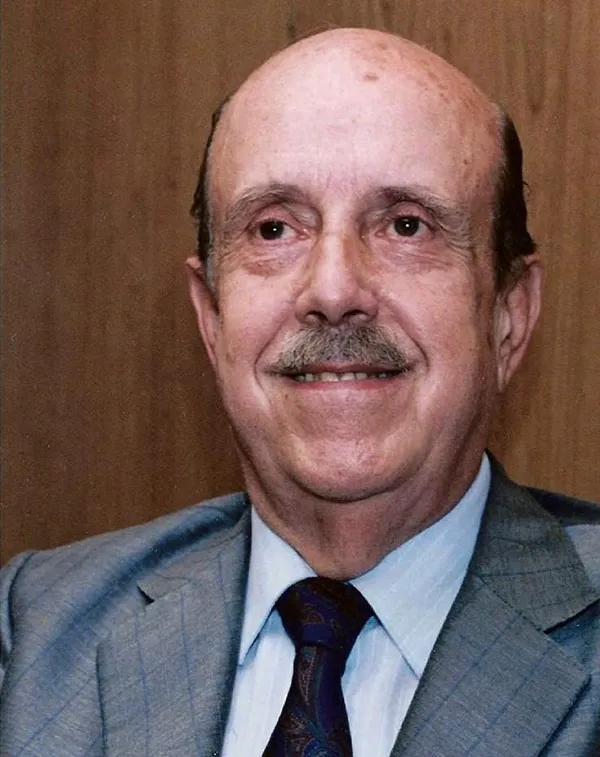 29 - Nº29-  Dr. Alberto González Varela